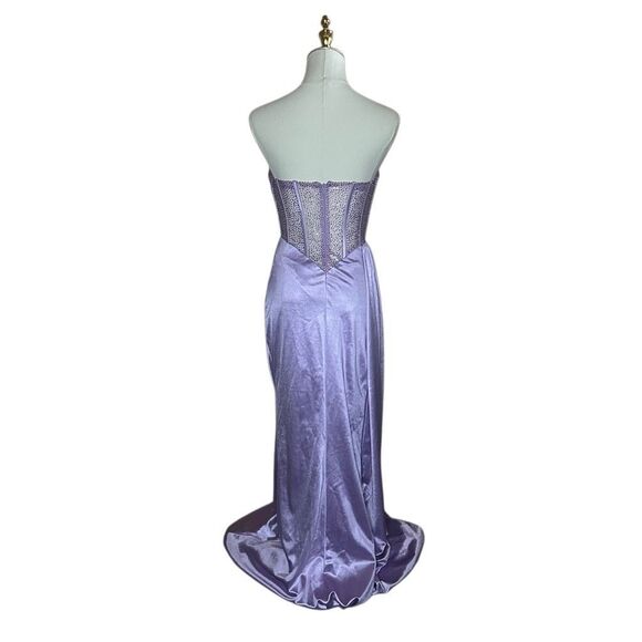 NWT Ladivine By Cinderella Divine Lavender Prom Long Gown Size 4 Satin Beaded - Picture 6 of 14